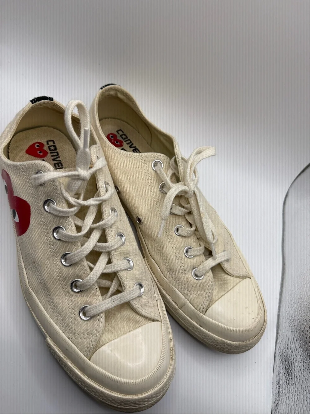Comme des Garçons PLAY x Converse Off-White Low Top Sneakers Mens 8 Womens 10